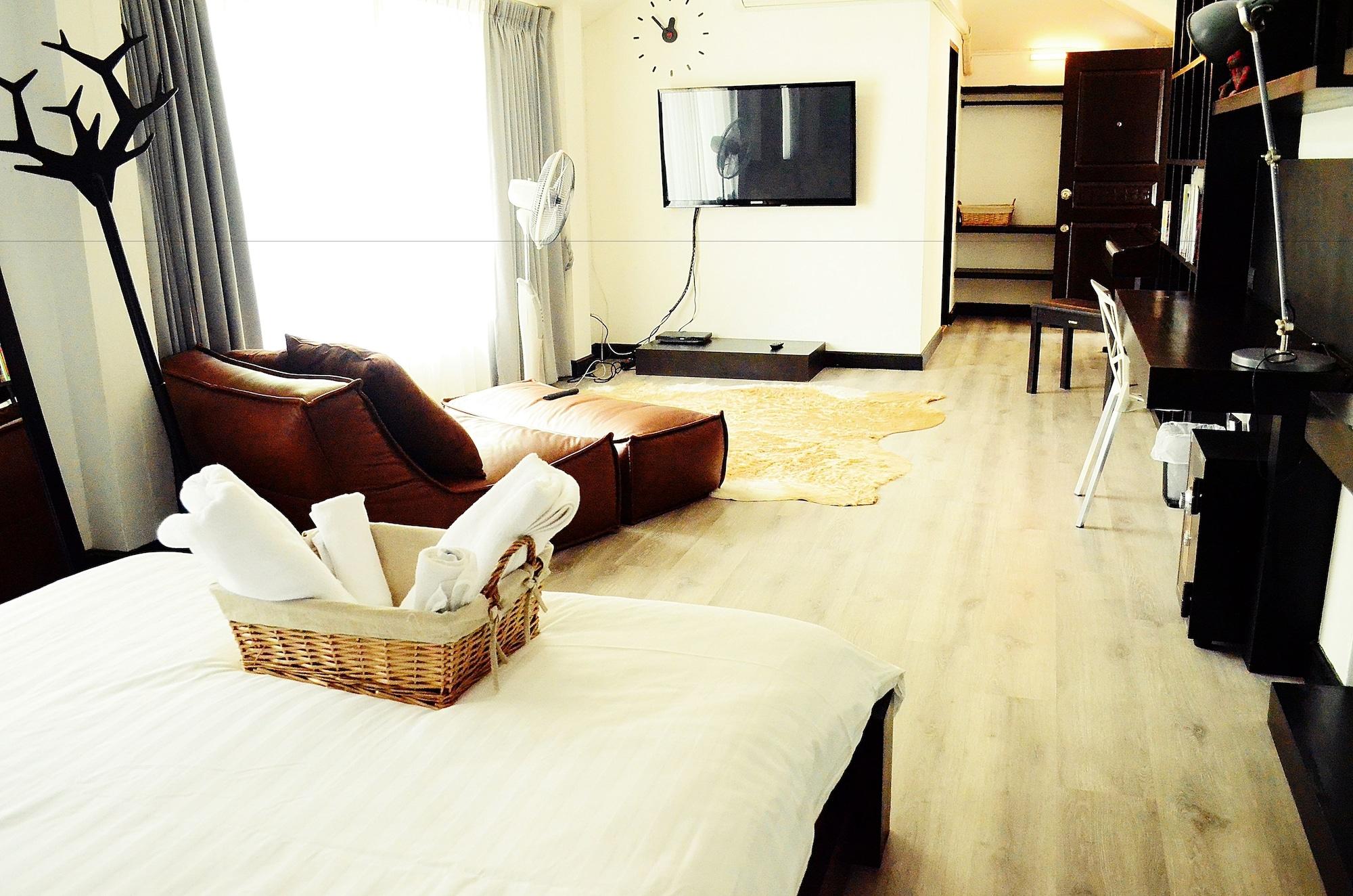 Early Bird Bed & Breakfast (Adults Only) Chiang Mai Exterior foto